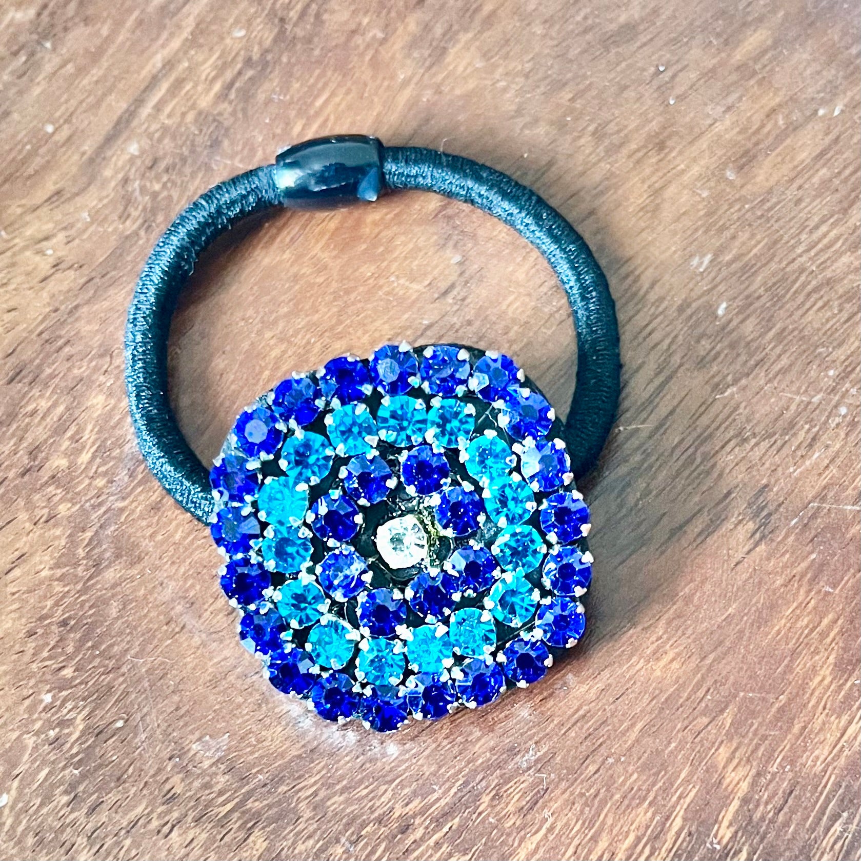 ocean spark hairband, crystal hairband, blue hair accessory, rhinestone hairband, floral hairband, party hair accessory, handmade hairband, sparkly hair tie, girls hairband, stylish hairband, trendy hair accessories, elegant hairband, festive hairband, bridal hair accessory, premium hairband for women