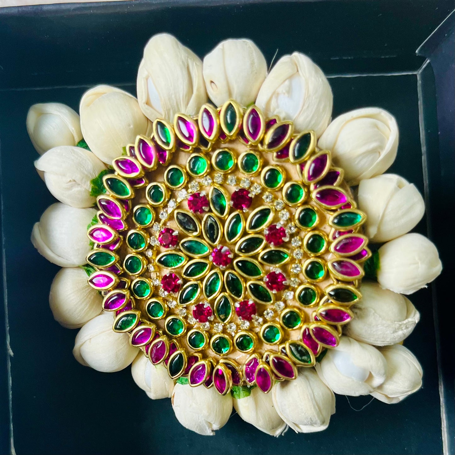 floral juda pin, hair accessories for bun, bridal juda pin, kundan juda pin, jasmine juda pin, traditional hair accessory, indian bridal hair accessory, handcrafted juda pin, wedding hair accessory, artificial gajra pin, south indian hair accessory, floral hair brooch, juda pin for saree look, festive hair accessory, juda pin set