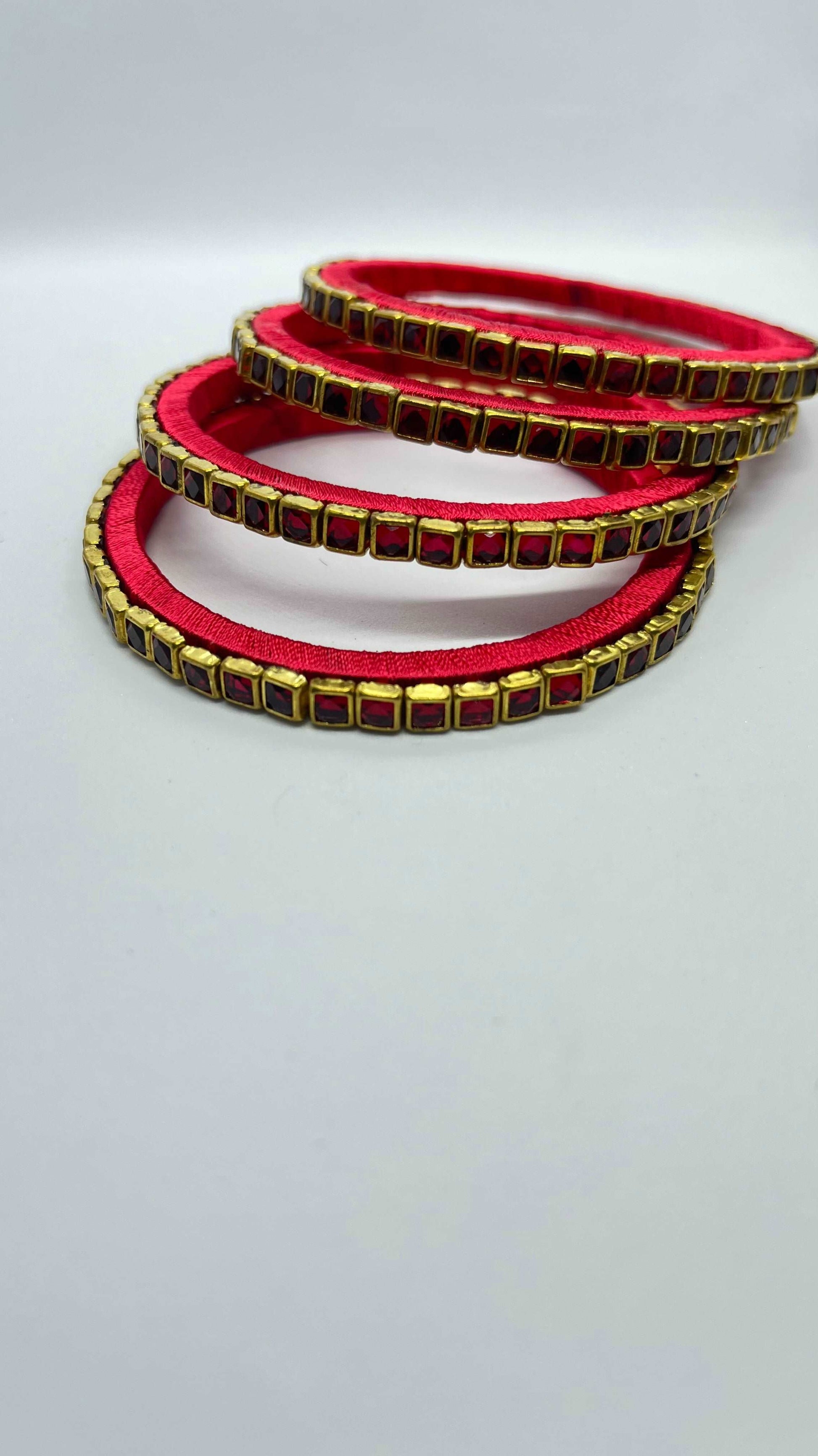 Red Single line Kundan bangles - MATSYA BOUTIQUE