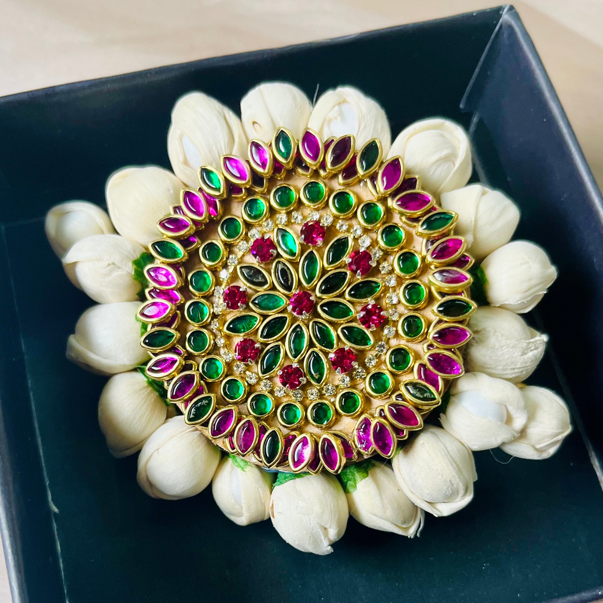 floral juda pin, hair accessories for bun, bridal juda pin, kundan juda pin, jasmine juda pin, traditional hair accessory, indian bridal hair accessory, handcrafted juda pin, wedding hair accessory, artificial gajra pin, south indian hair accessory, floral hair brooch, juda pin for saree look, festive hair accessory, juda pin set