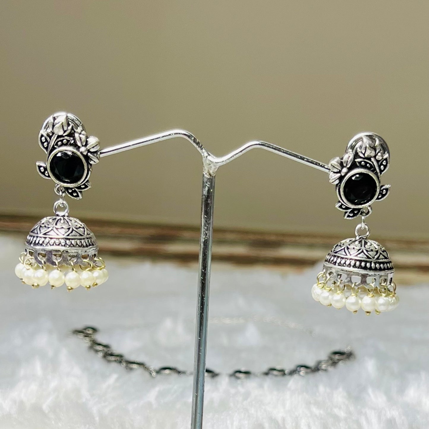 oxidized jewelry set, black stone necklace, floral oxidized choker, tribal necklace for women, antique finish jewelry, handmade oxidized necklace, ethnic black choker, silver oxidized set, pearl drop earrings, women’s statement jewelry, traditional Indian necklace, oxidized metal jewelry, handcrafted jewelry India, desi accessories, black floral necklace set