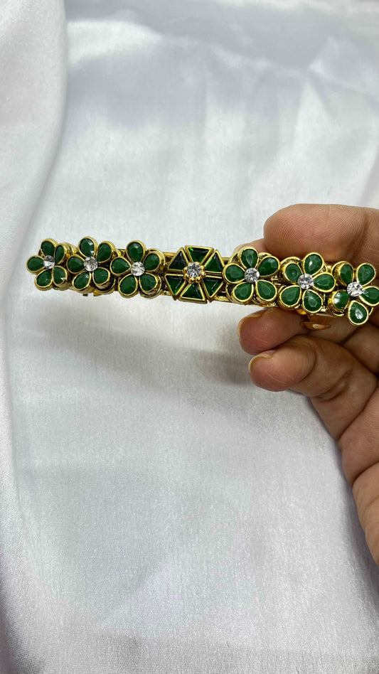 Green Matte Finish Center Clip - MATSYA BOUTIQUE