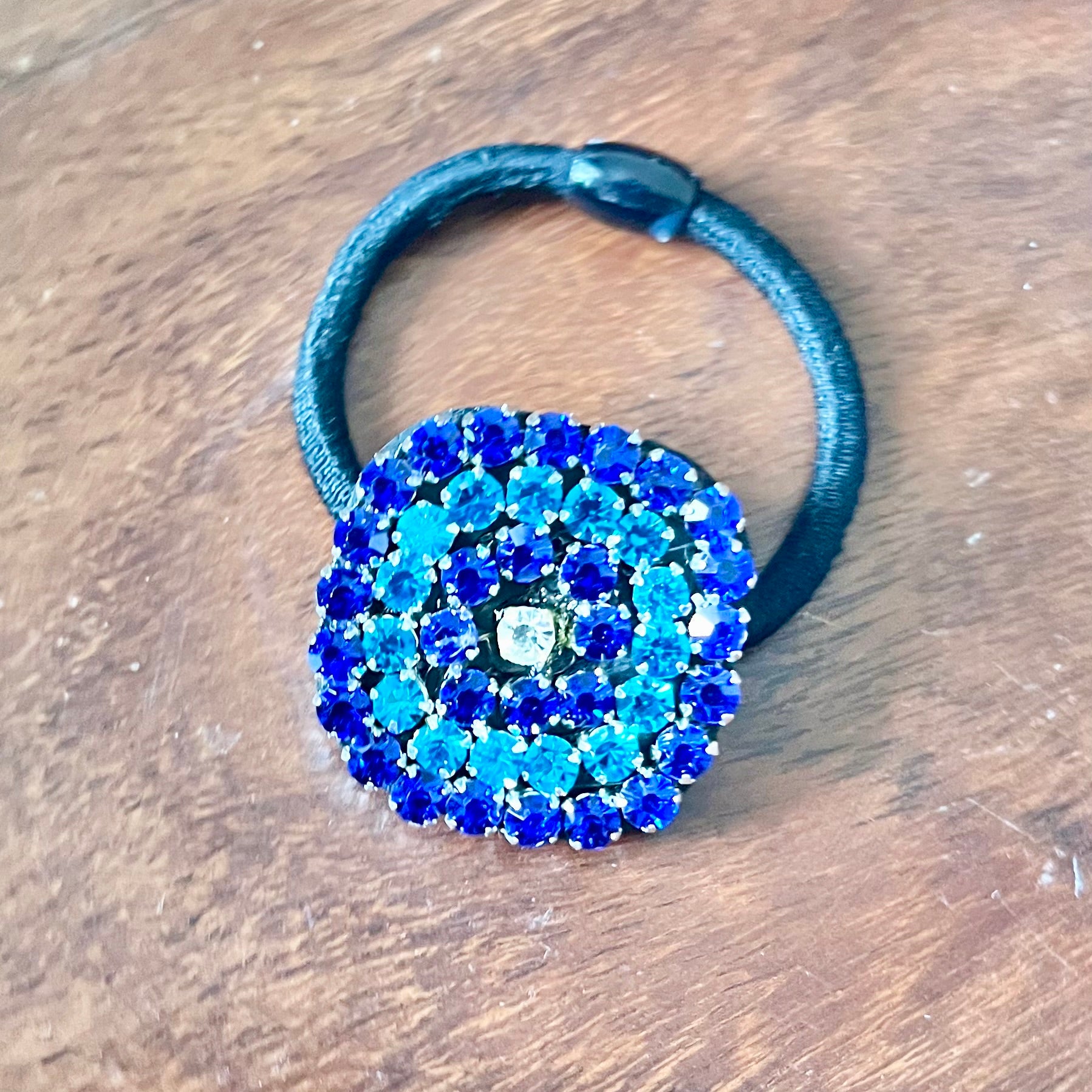 ocean spark hairband, crystal hairband, blue hair accessory, rhinestone hairband, floral hairband, party hair accessory, handmade hairband, sparkly hair tie, girls hairband, stylish hairband, trendy hair accessories, elegant hairband, festive hairband, bridal hair accessory, premium hairband for women