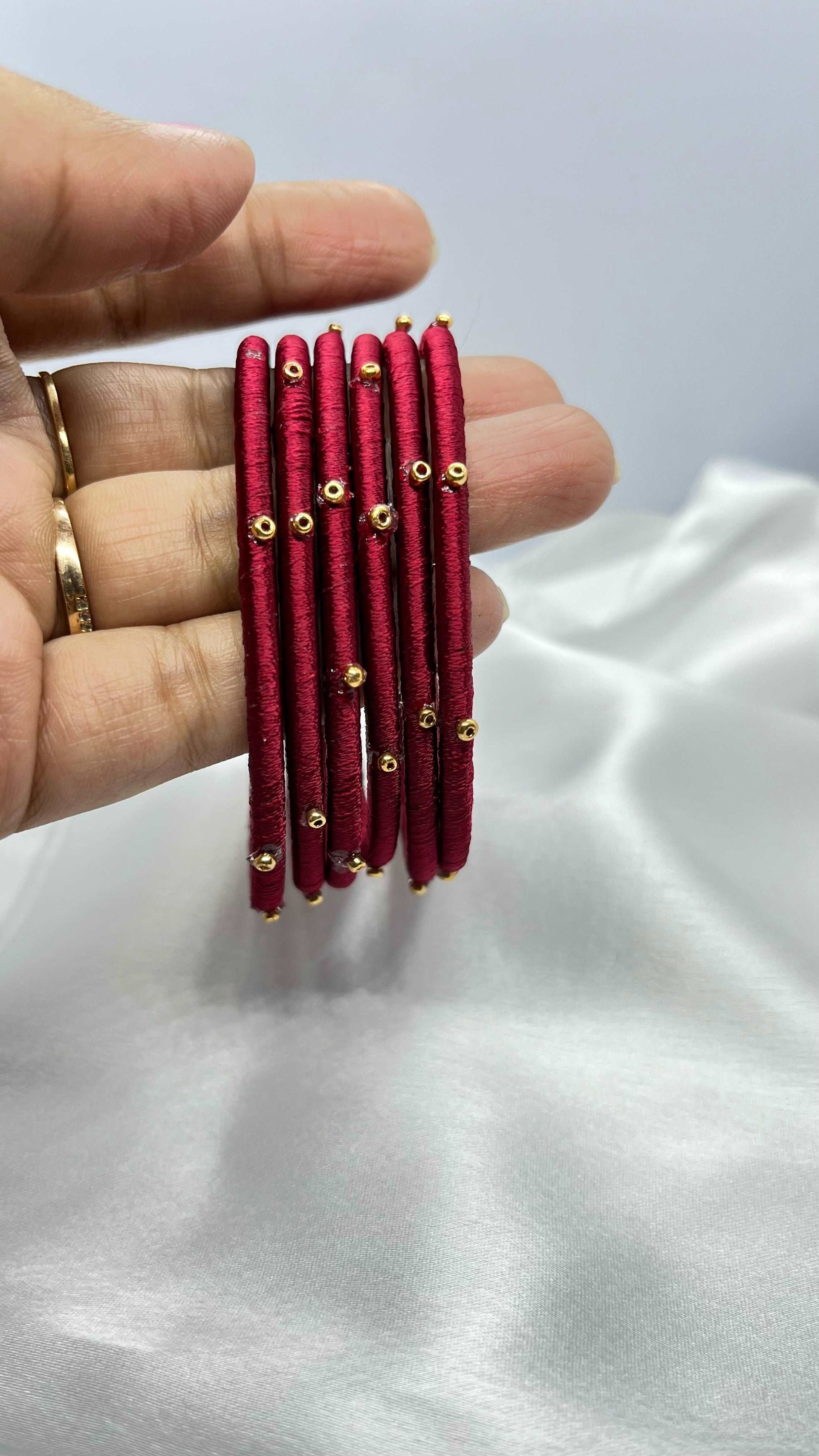 Maroon sugar bead bangles - MATSYA BOUTIQUE
