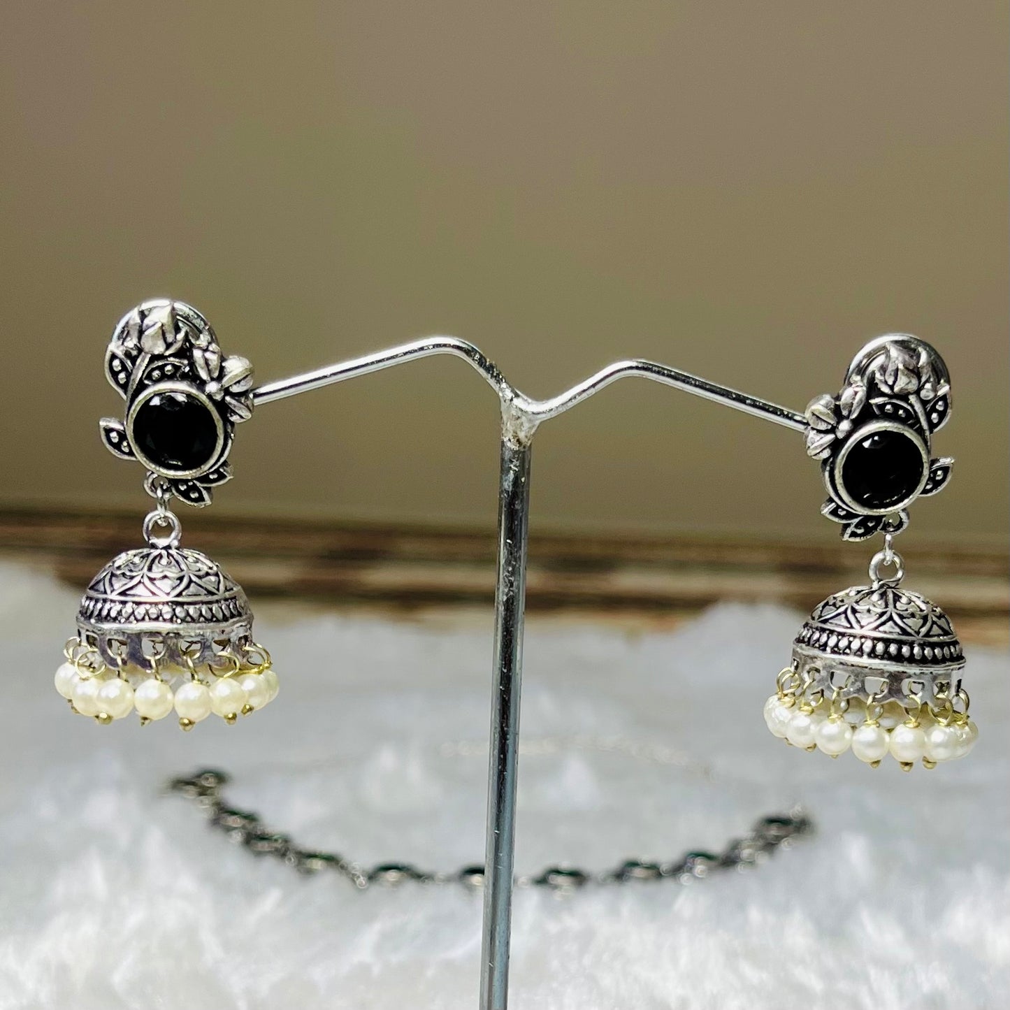oxidized jewelry set, black stone necklace, floral oxidized choker, tribal necklace for women, antique finish jewelry, handmade oxidized necklace, ethnic black choker, silver oxidized set, pearl drop earrings, women’s statement jewelry, traditional Indian necklace, oxidized metal jewelry, handcrafted jewelry India, desi accessories, black floral necklace set