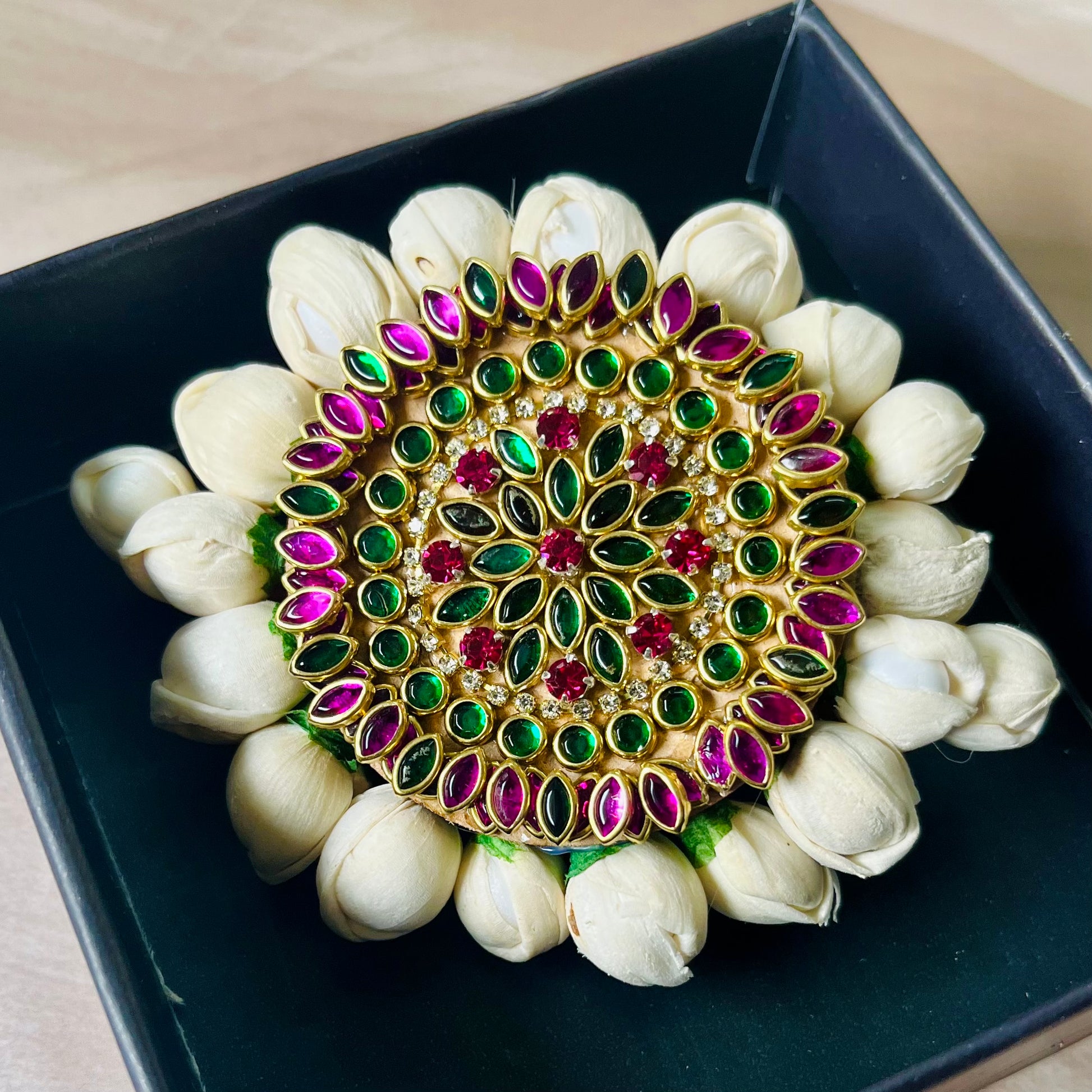 floral juda pin, hair accessories for bun, bridal juda pin, kundan juda pin, jasmine juda pin, traditional hair accessory, indian bridal hair accessory, handcrafted juda pin, wedding hair accessory, artificial gajra pin, south indian hair accessory, floral hair brooch, juda pin for saree look, festive hair accessory, juda pin set