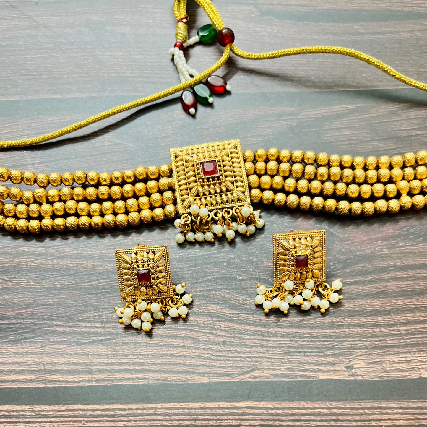 Amrutam Antique Choker - MATSYA BOUTIQUE