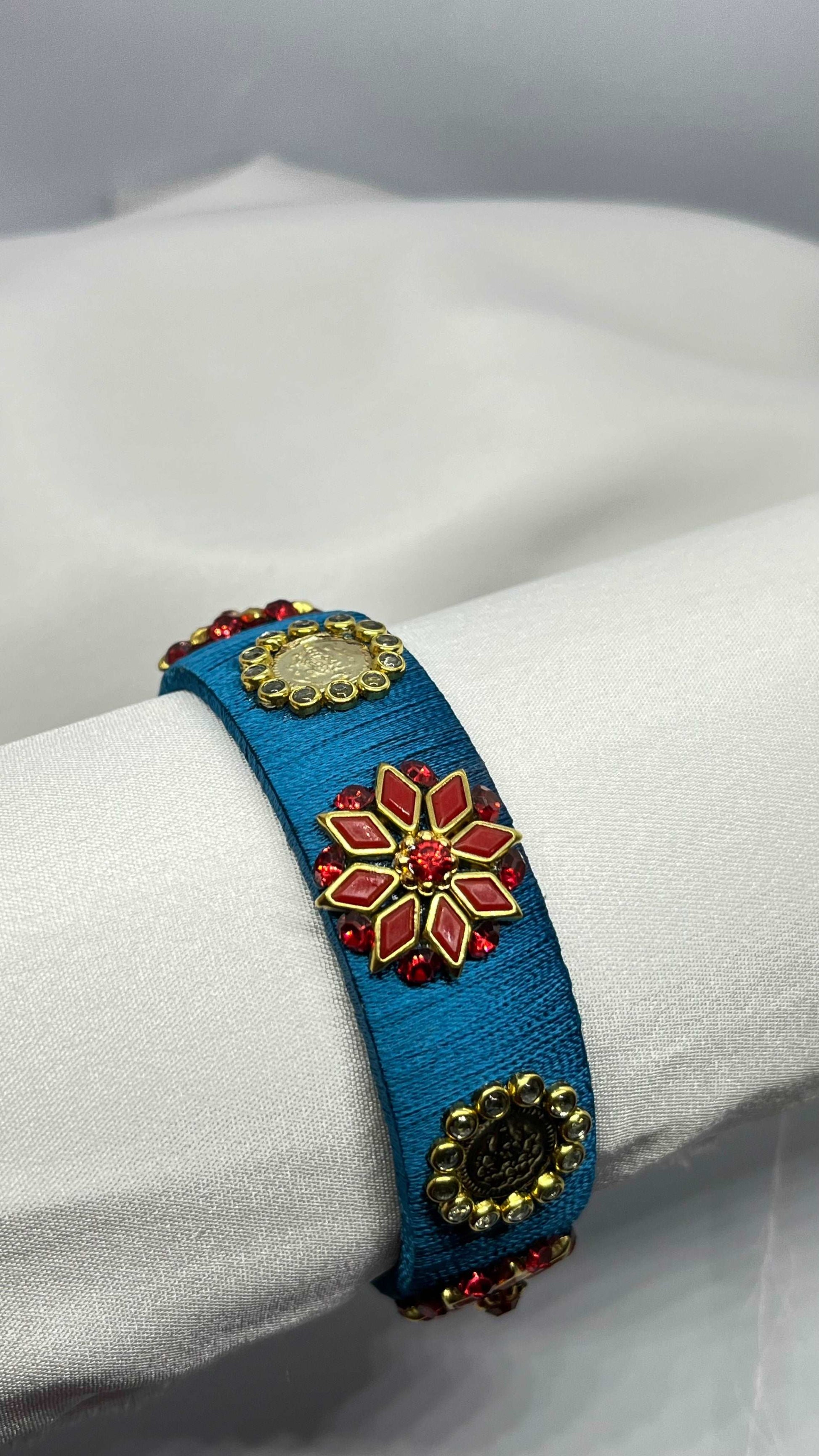 Red floral with Lakshmi kaasu bangle - MATSYA BOUTIQUE