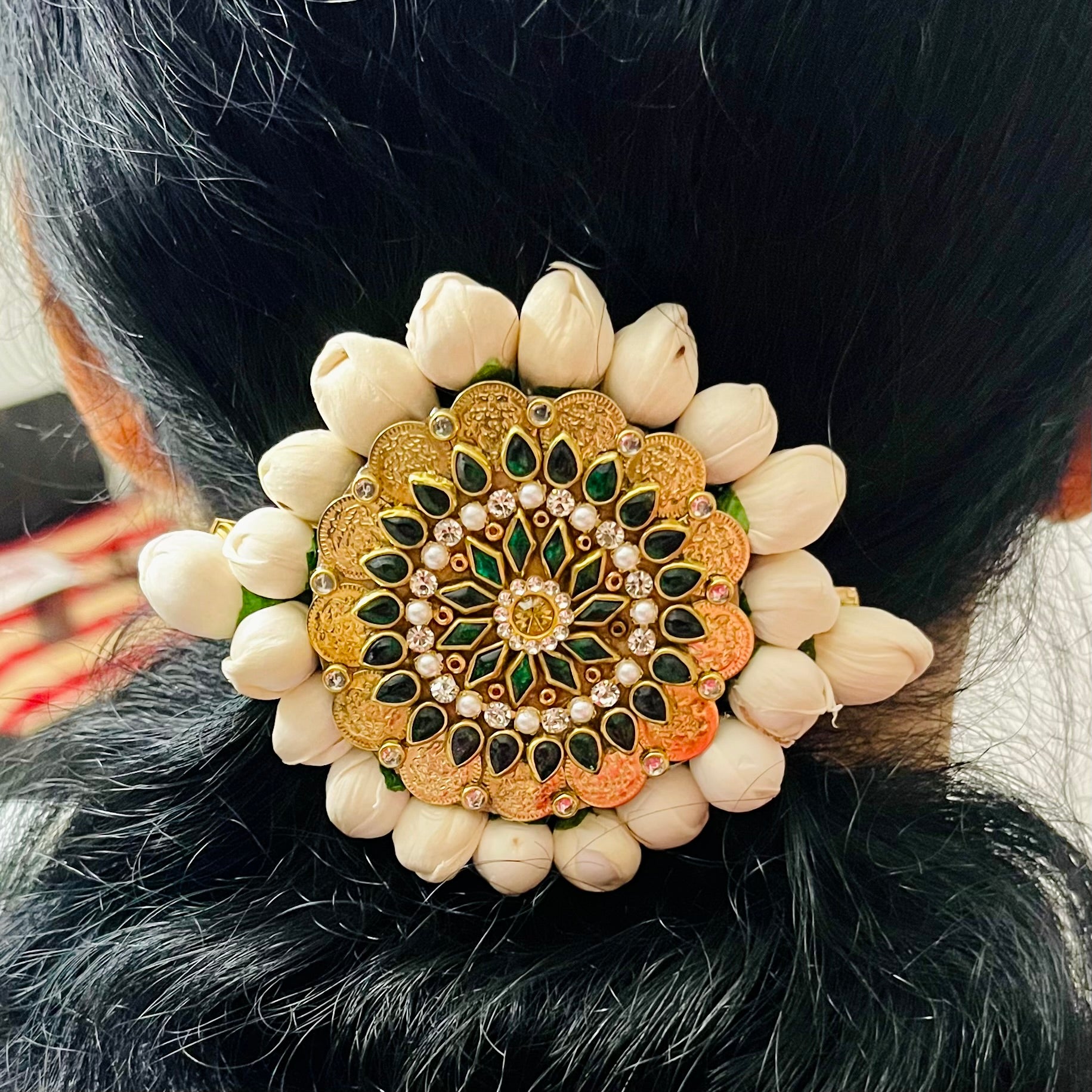 floral juda pin, hair accessories for bun, bridal juda pin, kundan juda pin, jasmine juda pin, traditional hair accessory, indian bridal hair accessory, handcrafted juda pin, wedding hair accessory, artificial gajra pin, south indian hair accessory, floral hair brooch, juda pin for saree look, festive hair accessory, juda pin set