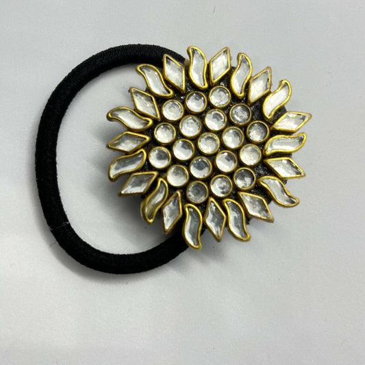 White floral flower - MATSYA BOUTIQUE