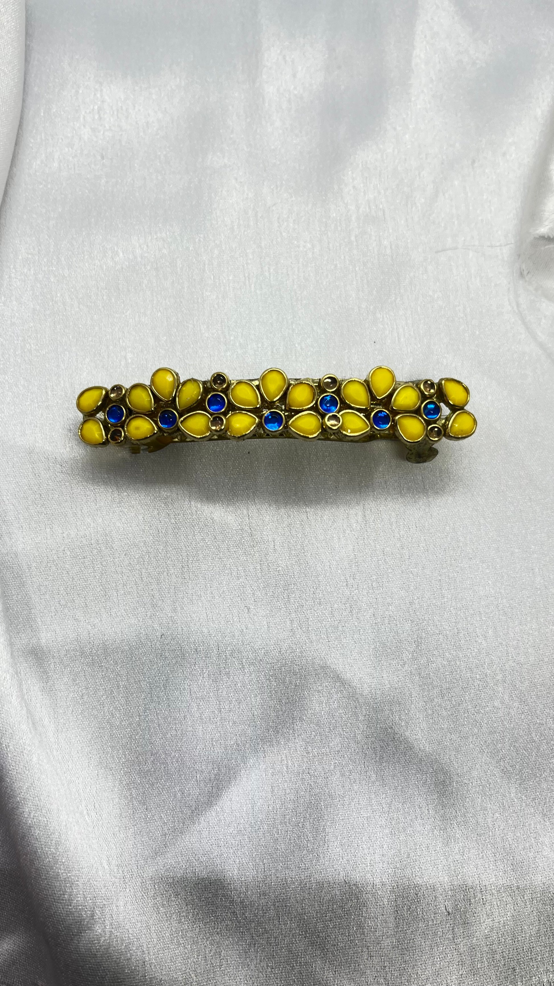 Yellow Flower Center Clip - MATSYA BOUTIQUE 