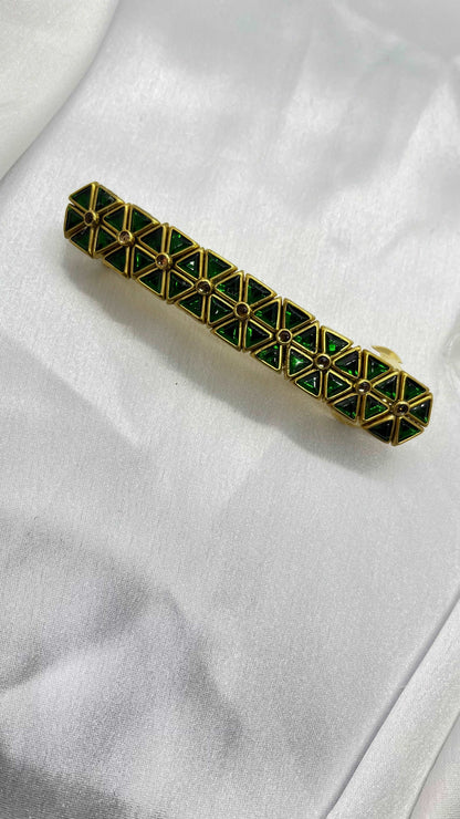 Green Center Clip