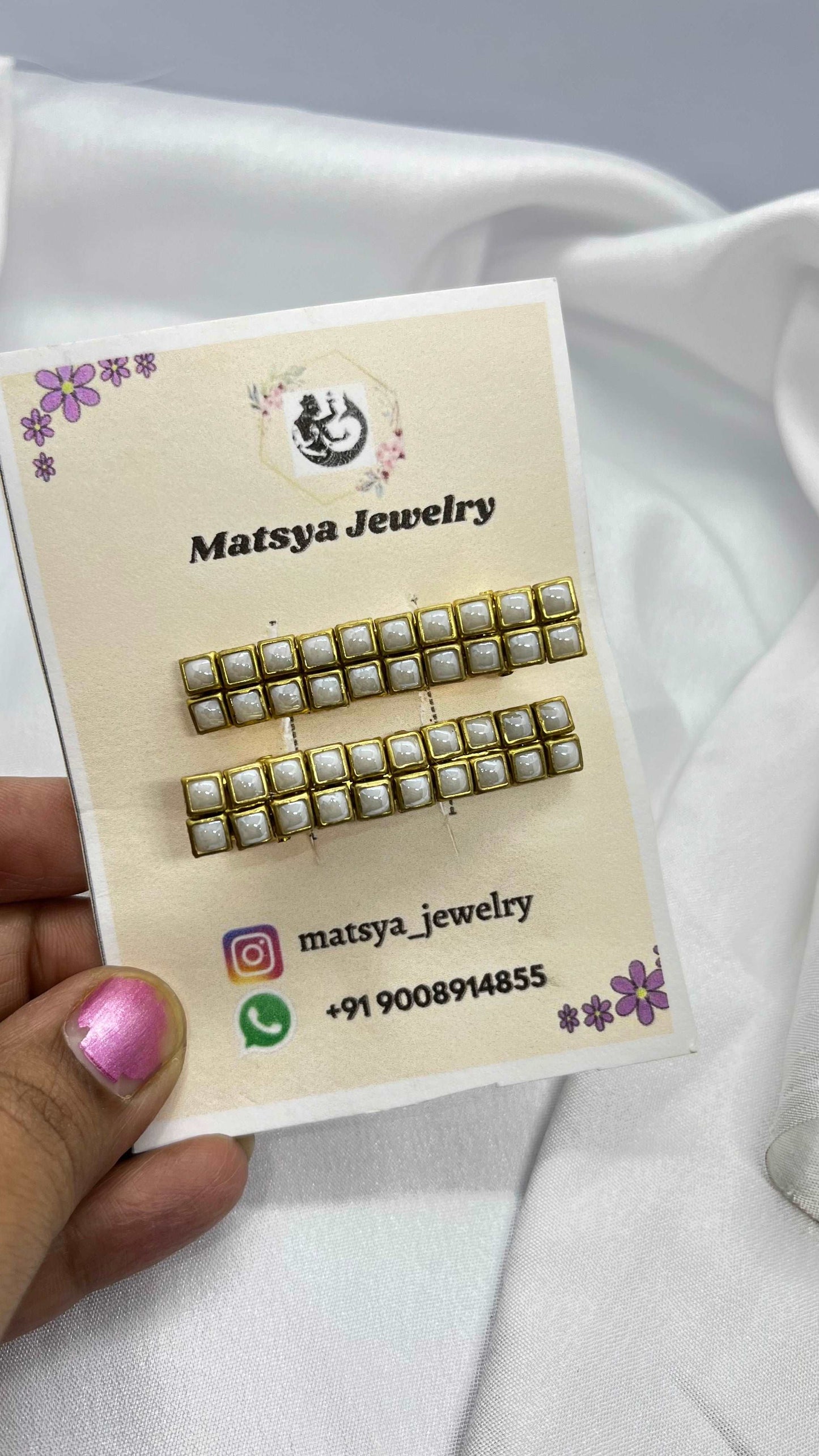 Pearl white alligator clip-Alligator clips-MATSYA BOUTIQUE-MATSYA BOUTIQUE