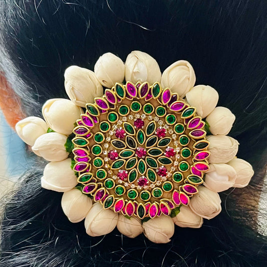 floral juda pin, hair accessories for bun, bridal juda pin, kundan juda pin, jasmine juda pin, traditional hair accessory, indian bridal hair accessory, handcrafted juda pin, wedding hair accessory, artificial gajra pin, south indian hair accessory, floral hair brooch, juda pin for saree look, festive hair accessory, juda pin set