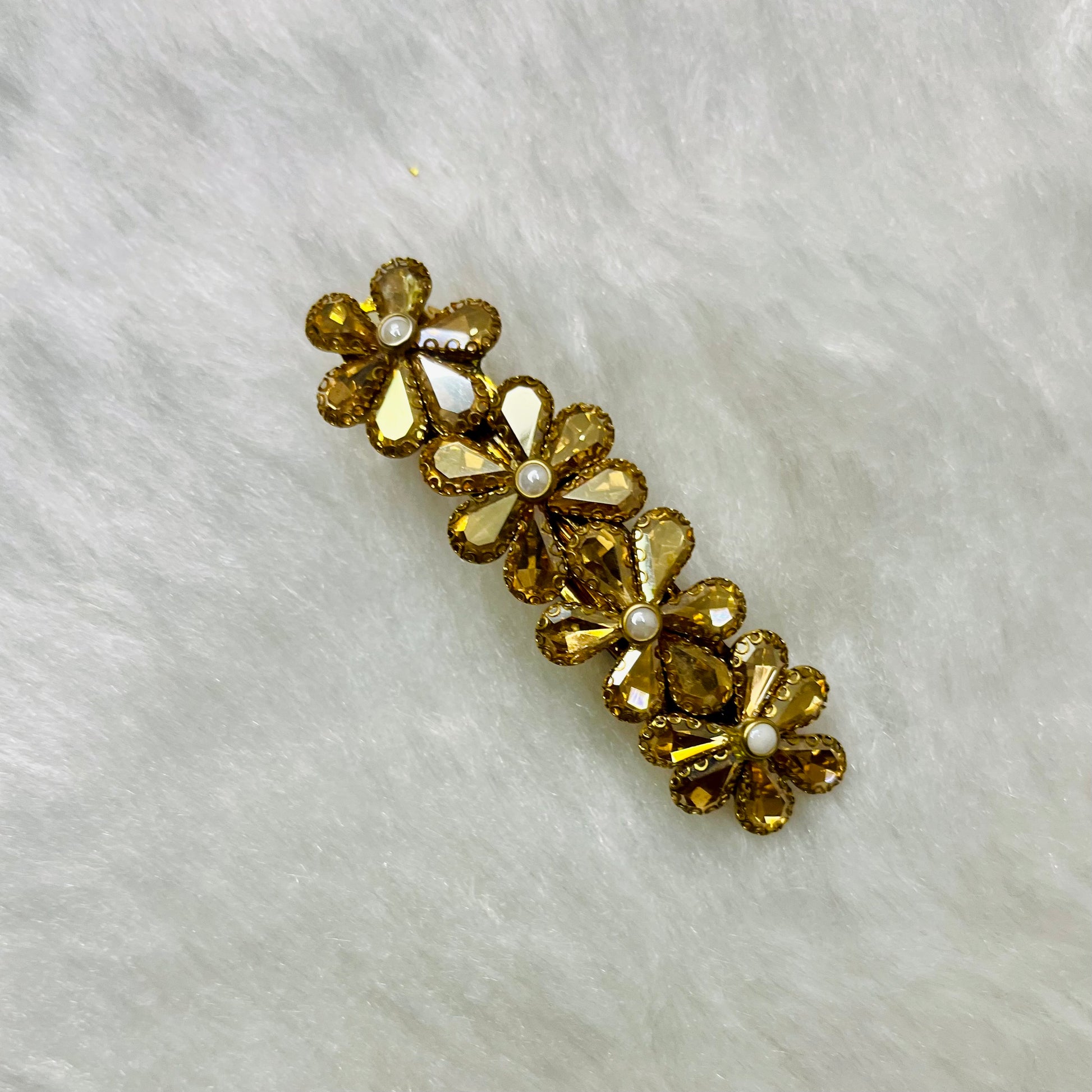 Golden Flower Center Clip-Center Clips-MATSYA BOUTIQUE -MATSYA BOUTIQUE