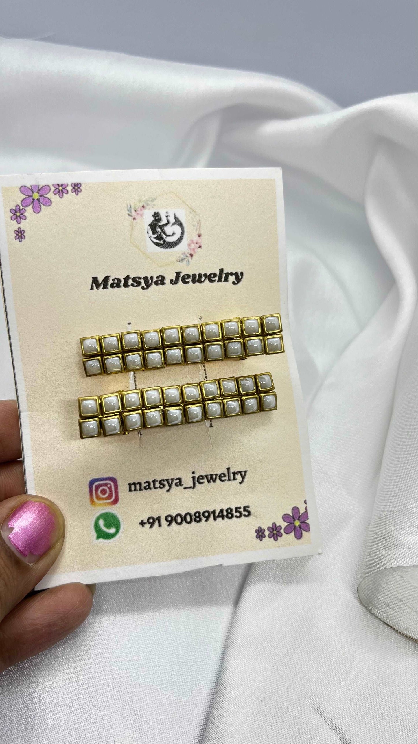 Pearl white alligator clip-Alligator clips-MATSYA BOUTIQUE-MATSYA BOUTIQUE