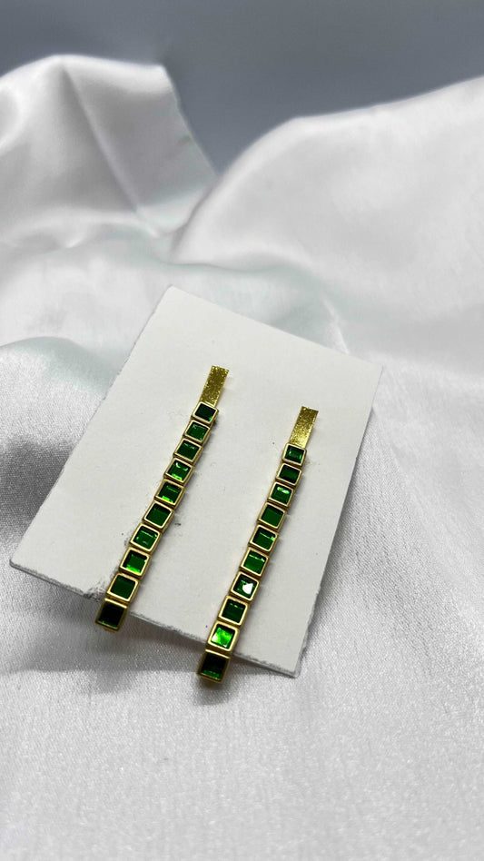 Green square hair pin