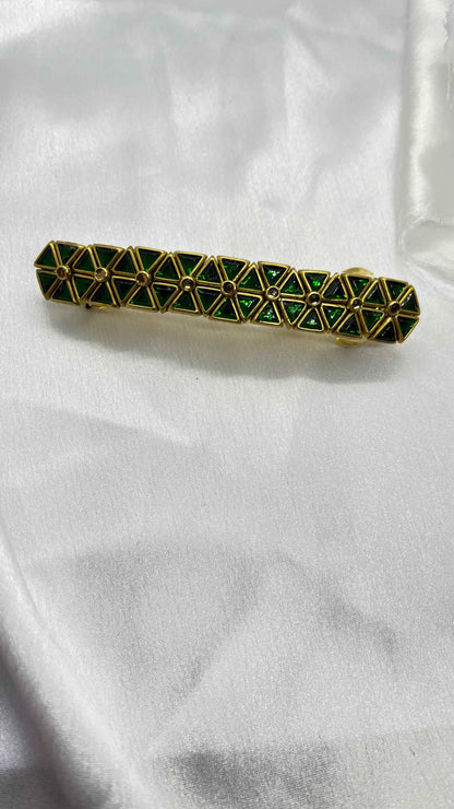 Green Center Clip