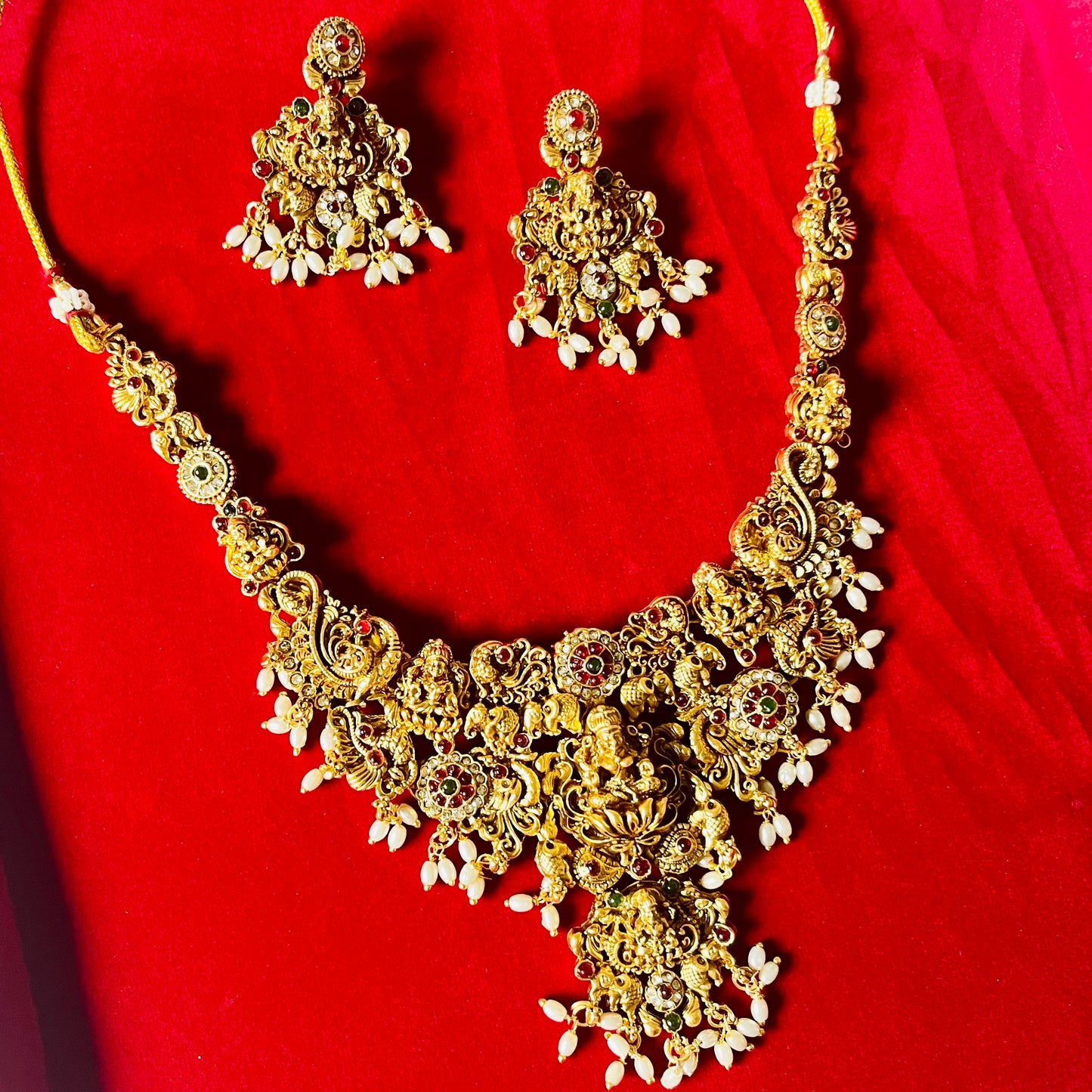 Lakshmi Divine Set